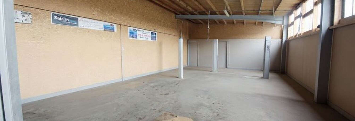 Local industriel 3 Pièces 370 m² à vendre à Plounévez-Lochrist (29430)