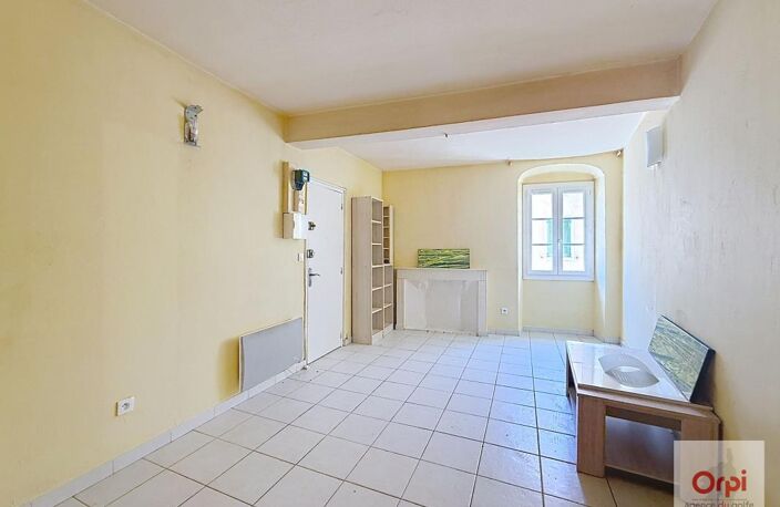 Appartement À Vendre — photo 2