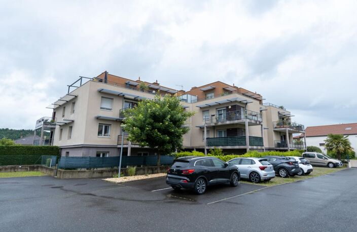 Baisse de prix[EXCLUSIVITÉ ORPI] – Charmant T3 avec jardin privatif et garage – Secteur calme & prisé de la Vallée du Gier — photo 3