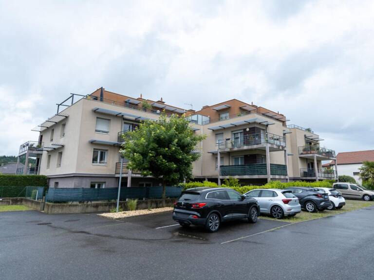 Baisse de prix[EXCLUSIVITÉ ORPI] – Charmant T3 avec jardin privatif et garage – Secteur calme & prisé de la Vallée du Gier — photo 1