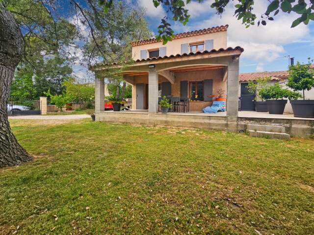 À Vendre à Uzès - Maison de 90m² sur terrain piscinable — photo du bien