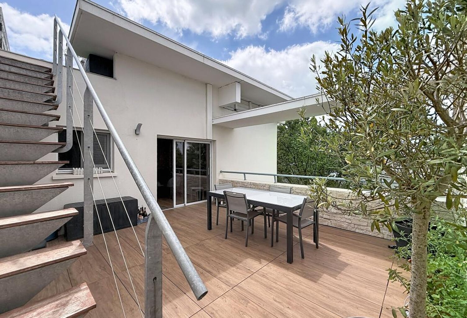 Appartement À Vendre LA ROCHELLE — photo 1