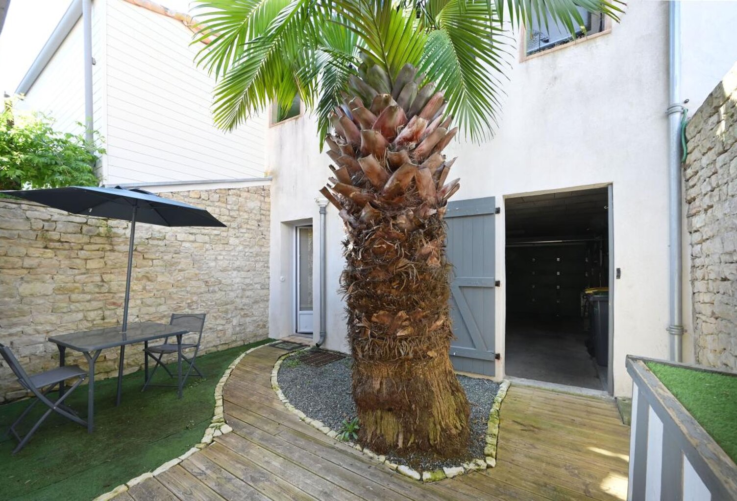 Deux appartements avec garage — photo 1