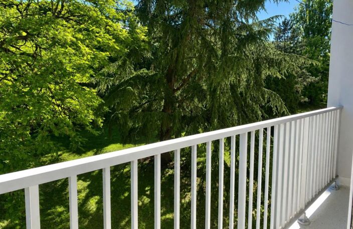 Appartement À Vendre — photo 2