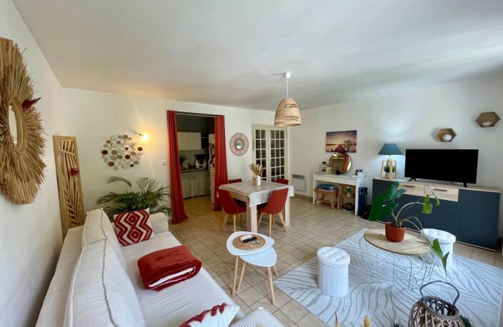 Appartement À Vendre — photo 2
