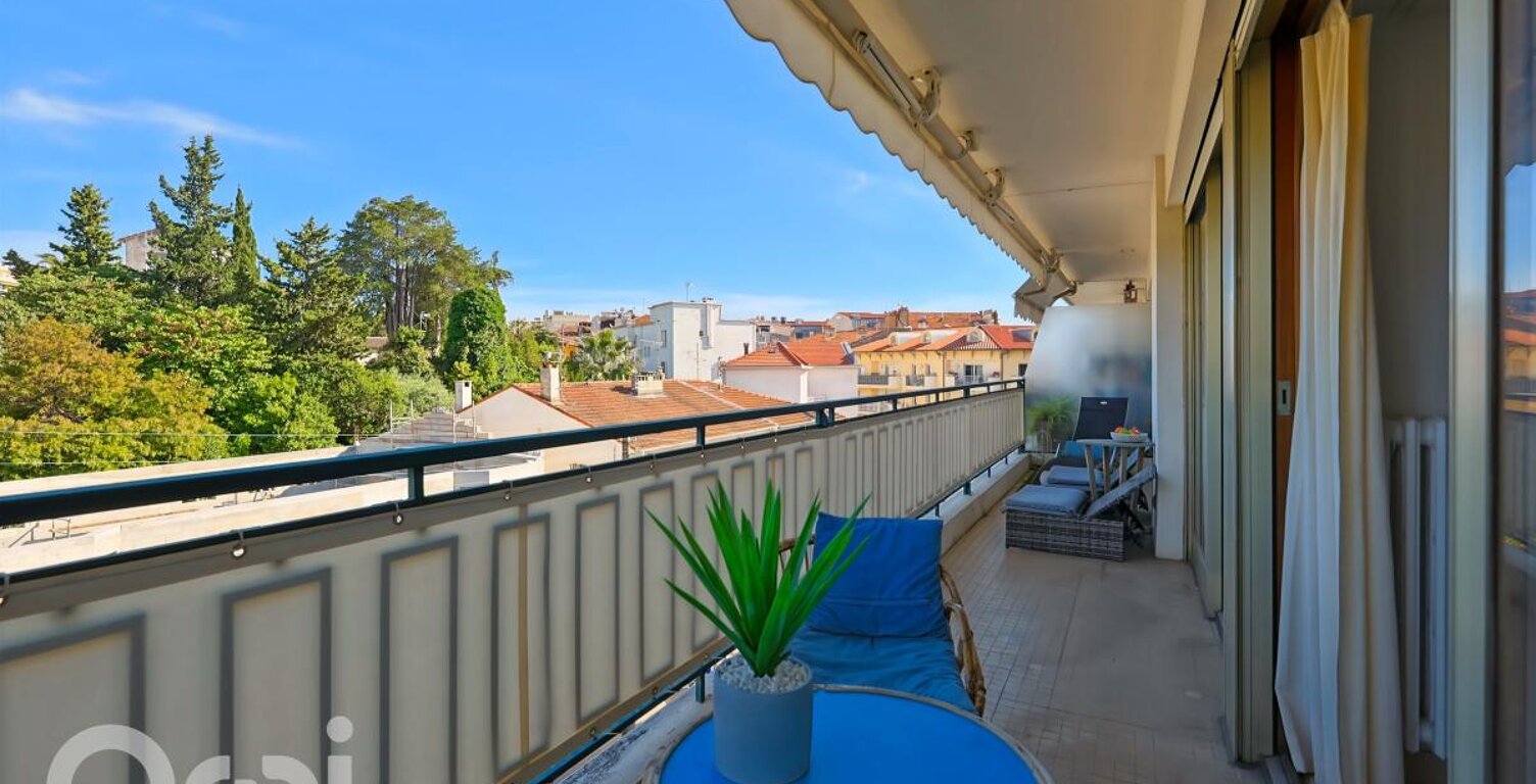 APPARTEMENT 3 PIÈCES - TERRASSE - GARAGE — photo 1