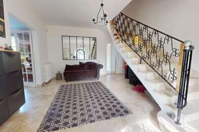 Maison 6 pièces 979240 €
