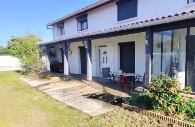 Appartement en RDC T4 125 M2 AVEC JARDIN DE 600 M2 + PISCINE PRIVEE — photo du bien