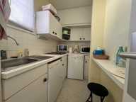 DUPLEX - PROXIMITE PLAGE et COMMERCES - LOGGIA PLEIN SUD - CAVE et AIRE DE PARKING — photo 4