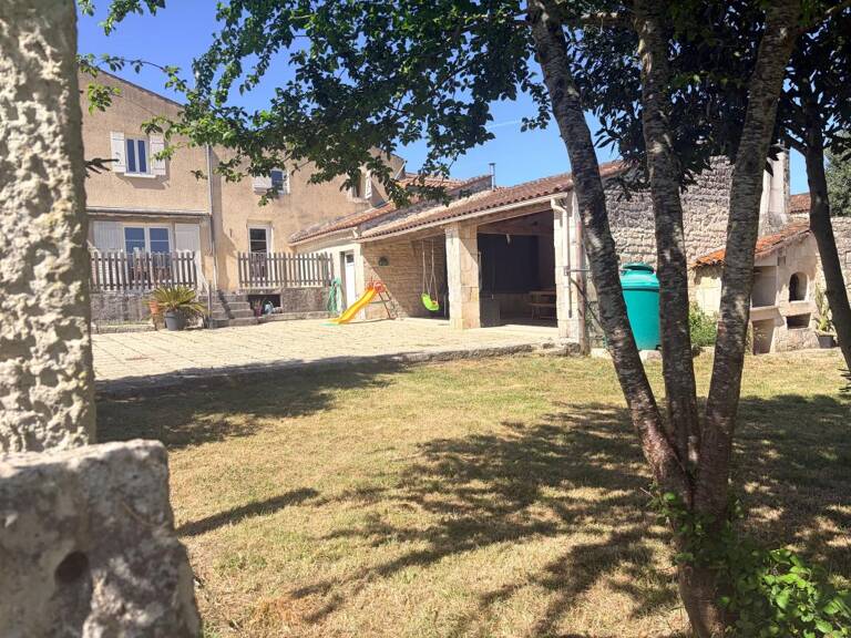 Maison de charme à Crazannes — photo 1