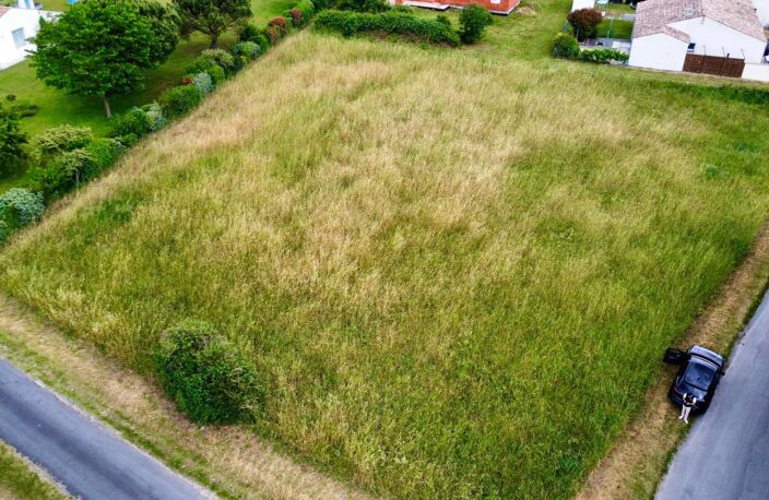 Terrain À Vendre 2543m2 CORME-ECLUSE — photo 2