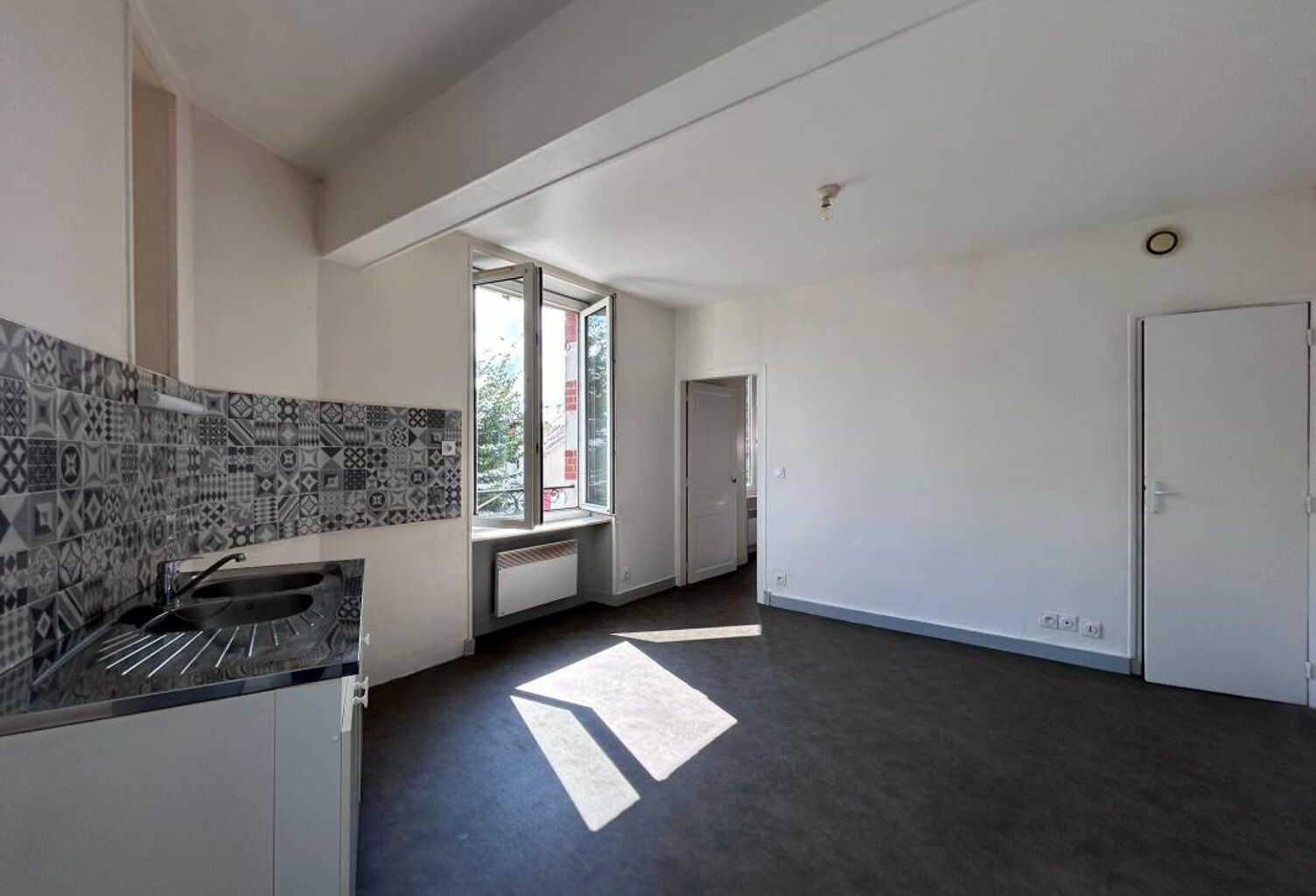Appartement À Louer — photo 1