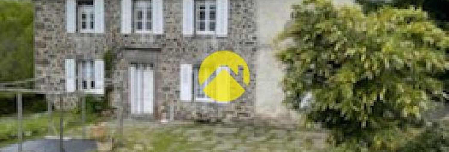 Maison 6 Pièces 192 m² à vendre à Pierrefort (15230)