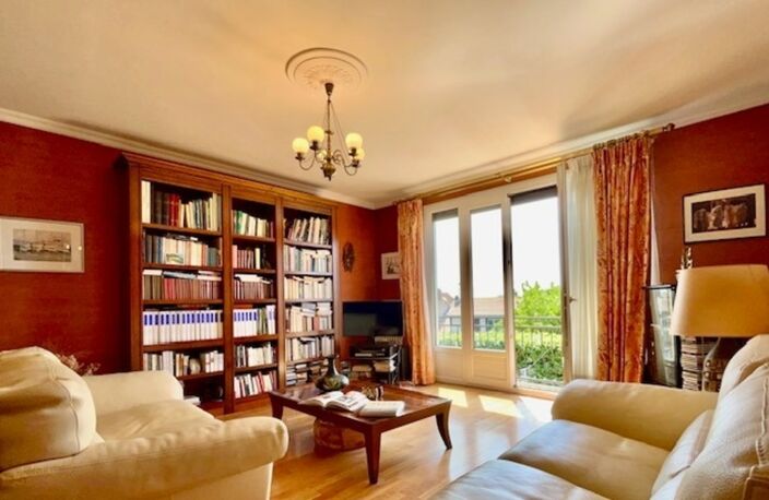 GRAND APPARTEMENT DE 120m2 - 3 CHAMBRES - CAVE - BOX — photo 5