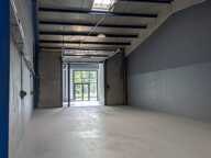 Local commercial à louer proche de CHAMBERY (73)576 m² — photo 2