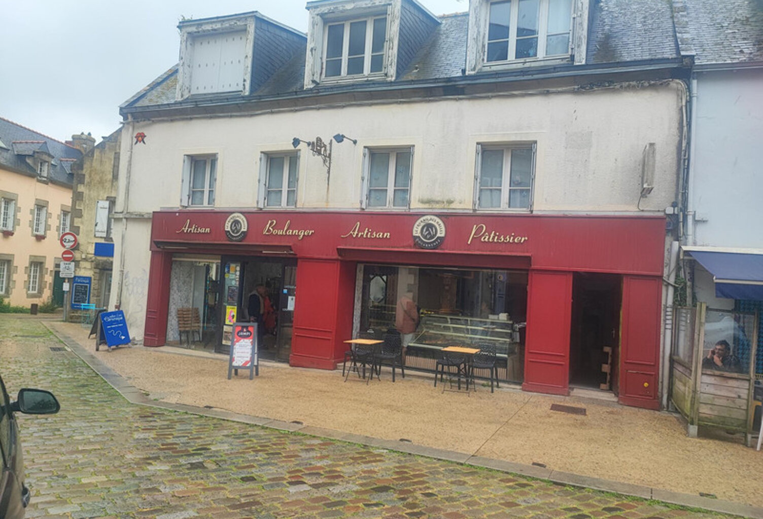 Locaux commerciaux loués à vendre DOUARNENEZ (29) — photo 1