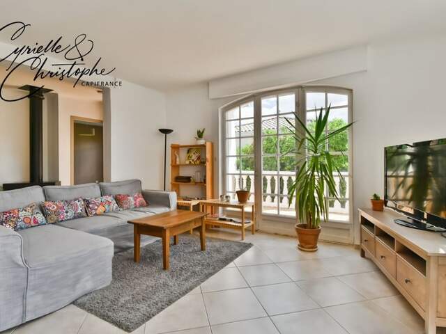 Dpt Hérault (34), à vendre à CANET, maison familiale T6 130m² avec studio indépendant, piscine, pool house sur terrain de 880m² — photo du bien