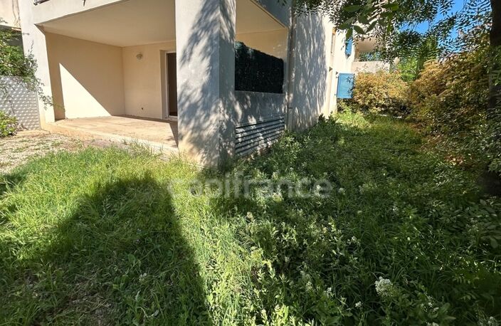 Appartement à vendre 2 pièces, terrasse, grand jardin, garage fermé et place de parking extérieur Château Gombert (13) — photo 3