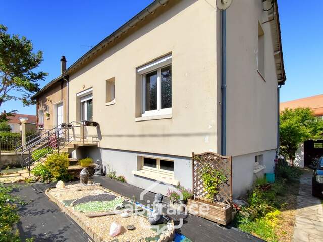 Dpt Sarthe (72), à vendre BESSE SUR BRAYE maison P6 de 94 m² - Terrain de 524,00 m² — photo du bien