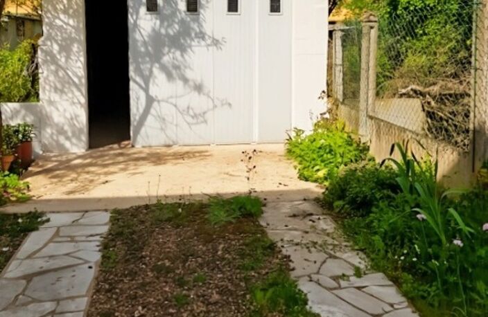 Dpt Sarthe (72), à vendre BESSE SUR BRAYE maison P6 de 94 m² - Terrain de 524,00 m² — photo 2