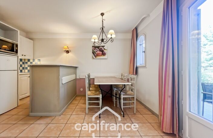 DOMAINE de PONT ROYAL, investissement locatif d'un charmant bastidon de 43 m2 , entretenu , élevé d'un étage composé de 2 chambres, jardin et emplacement pour le véhicule — photo 4