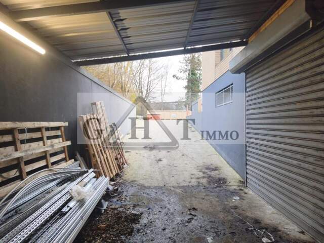 1240 m² d'entrepot bureaux indépendant à vendre à TORCY — photo du bien