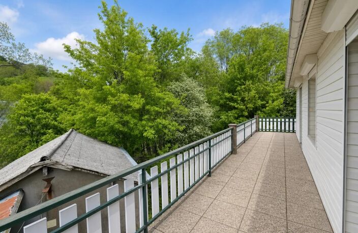 Maison 5 pièces avec jardin à Besse-et-Saint-Anastaise — photo 2