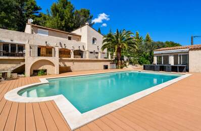 Maison de 8 pièces de 203 m² à Auriol — photo du bien