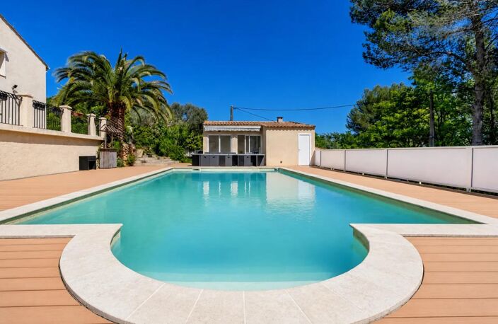 Maison de 8 pièces de 203 m² à Auriol — photo 3