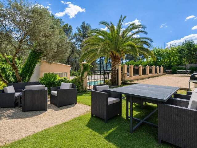 Maison de 8 pièces de 203 m² à Auriol — photo du bien
