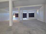 A LOUER LOCAL 300M² ST SUZANNE — photo 4