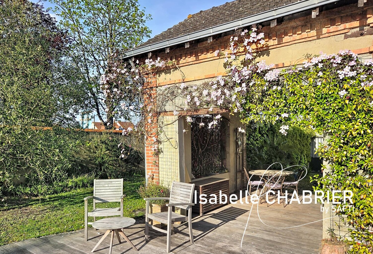 LA FLECHE, MAISON FAMILIALE AVEC PISCINE — photo 1