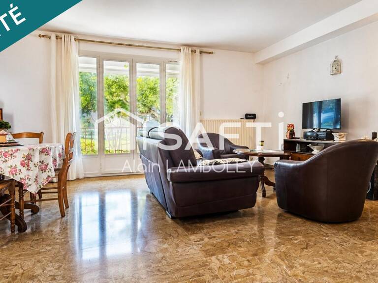 Appartement T4 de 80 m2 à Port-de-Bouc,résidence les Tamaris. — photo 1