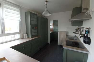 Appartement 5 pièces 1050 €