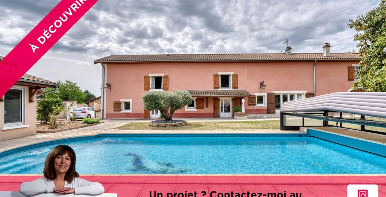Maison familiale de 258 m2 avec T2 indépendant - Oytier-Saint-Oblas — photo 1