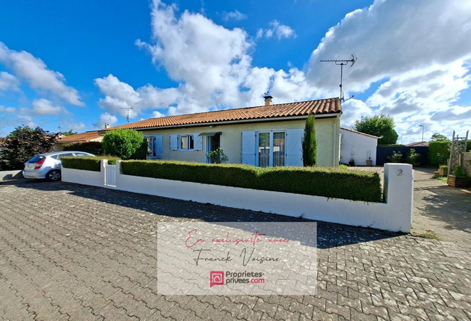 A VENDRE en Exclusivité aux Herbiers, maison plain-pied de 91 m2 avec 3 chambres et 1 bureau ou chambre sur une parcelle de 436 m2 — photo 1