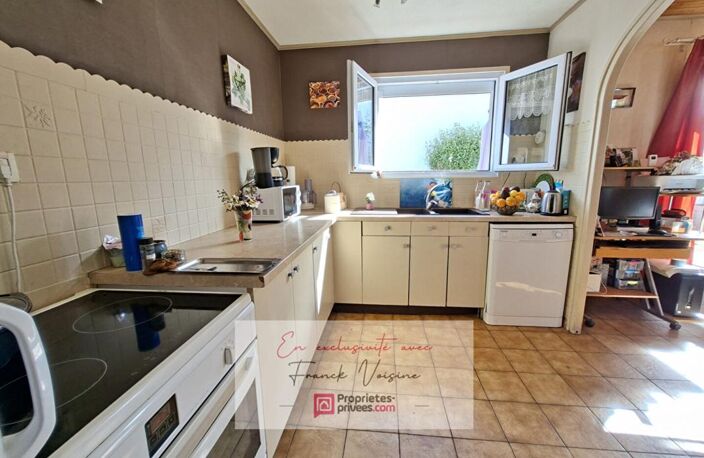 A VENDRE en Exclusivité aux Herbiers, maison plain-pied de 91 m2 avec 3 chambres et 1 bureau ou chambre sur une parcelle de 436 m2 — photo 3