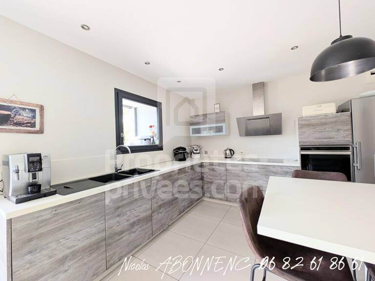 Maison Le Gua 8 pièce(s) 270 m2 — photo 1