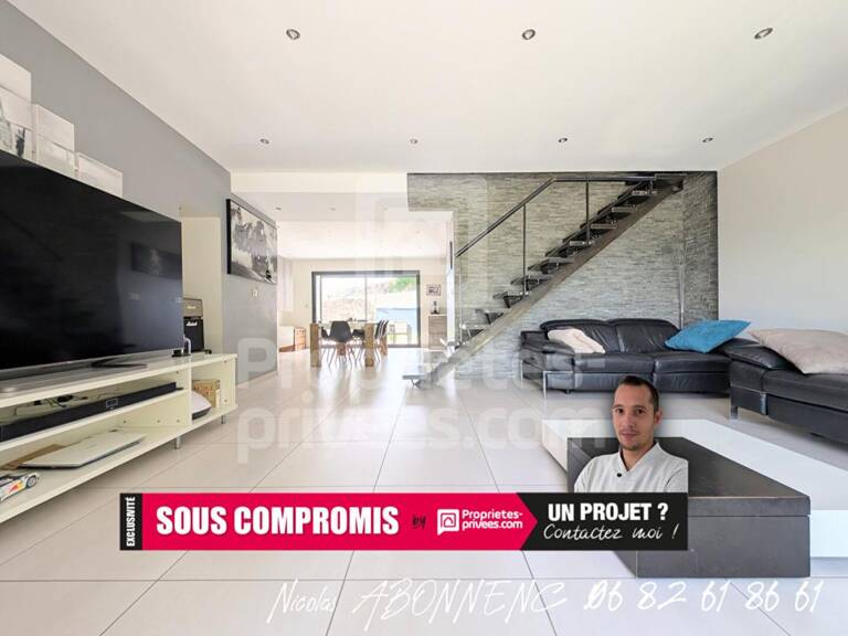 Maison Le Gua 8 pièce(s) 270 m2 — photo 1