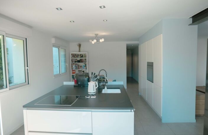 Villa de standing avec piscine — photo 4