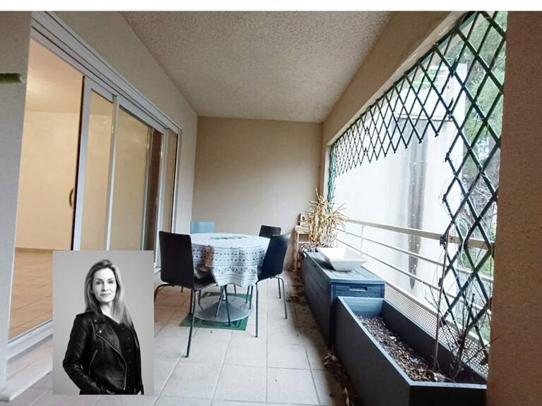 Appartement Saint Chamas 2 pièce(s) + TERRASSE ET PARKING — photo 1