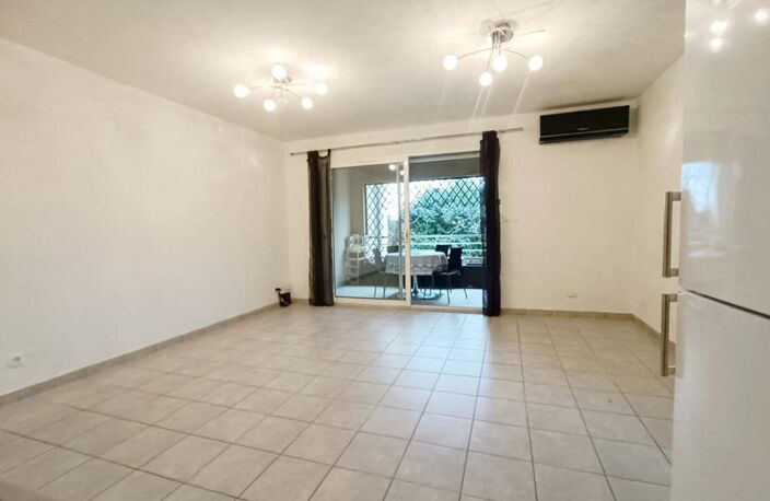 Appartement Saint Chamas 2 pièce(s) + TERRASSE ET PARKING — photo 2