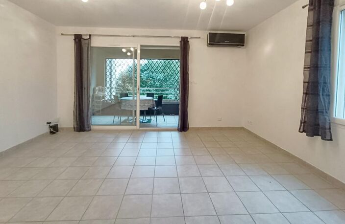 Appartement Saint Chamas 2 pièce(s) + TERRASSE ET PARKING — photo 5