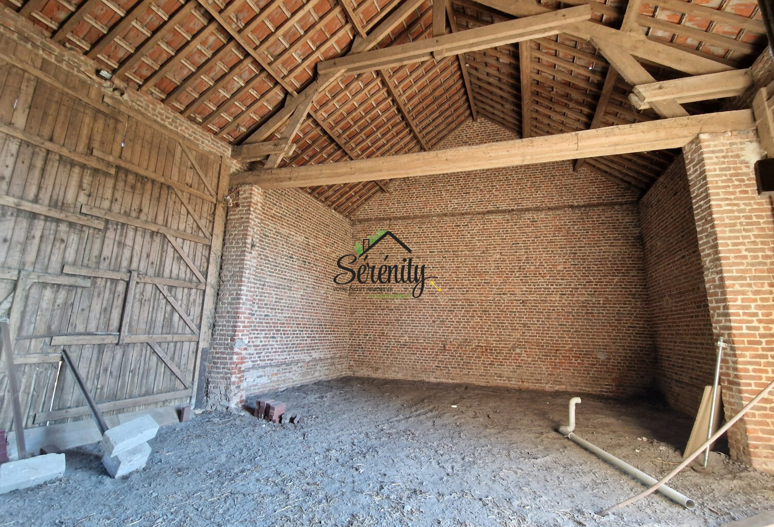 Grange de 111 m2 + Appenti de 31 m2 sur terrain constructible de — photo 1