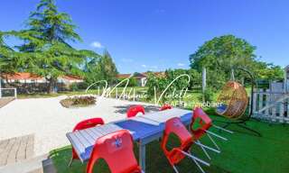 Maison 9 Pièces 222 m² à vendre à Les Magnils-Reigniers (85400)
