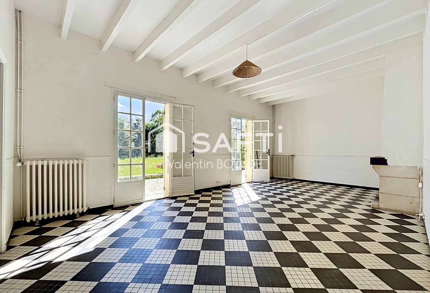 Maison avec beaux espaces - Carbon Blanc — photo 1