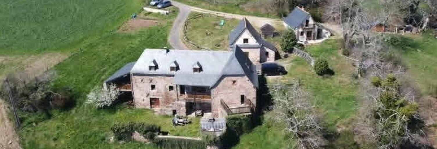 Maison 12 Pièces 276 m² à vendre à Clairvaux-d'Aveyron (12330)