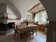 GRILLON, Enclave des Papes, jolie maison de ville — photo 3