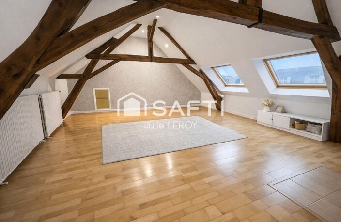 Elégante maison de bourg, située à COULANS SUR GEE — photo 2