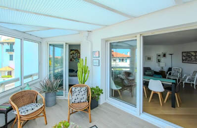 ANGLET - LIMITE BIARRITZ  - VUE OCEAN PROCHE A PIED DES PLAGES DE LA CHAMBRE D'AMOUR, DU GOLF ET DU PHARE DE BIARRITZ - APPARTEMENT - T2 TERRASSE FERMEE -  GARAGE — photo du bien